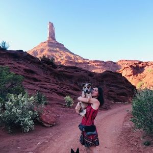 Meet your Posher, Madeline